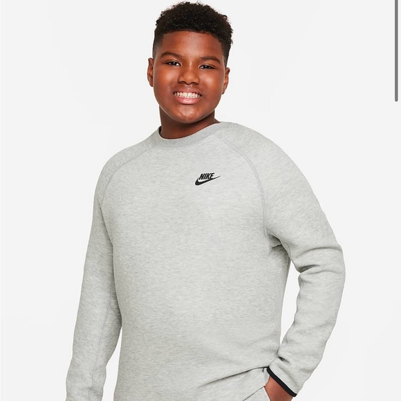 Boys Husky Nike Tech Crewneck Large + - Picture 1 of 2